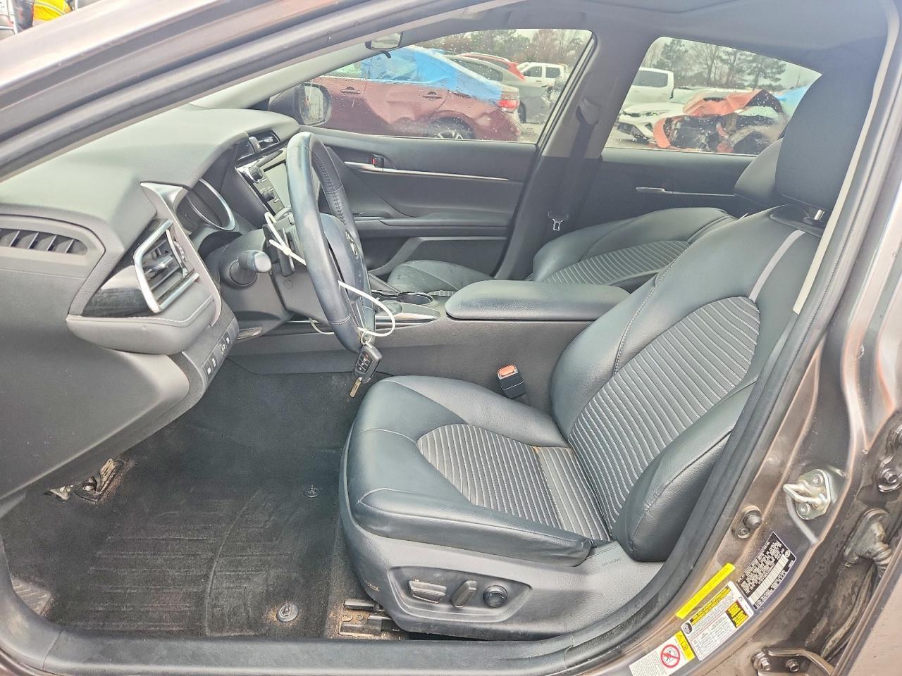 2018 TOYOTA CAMRY