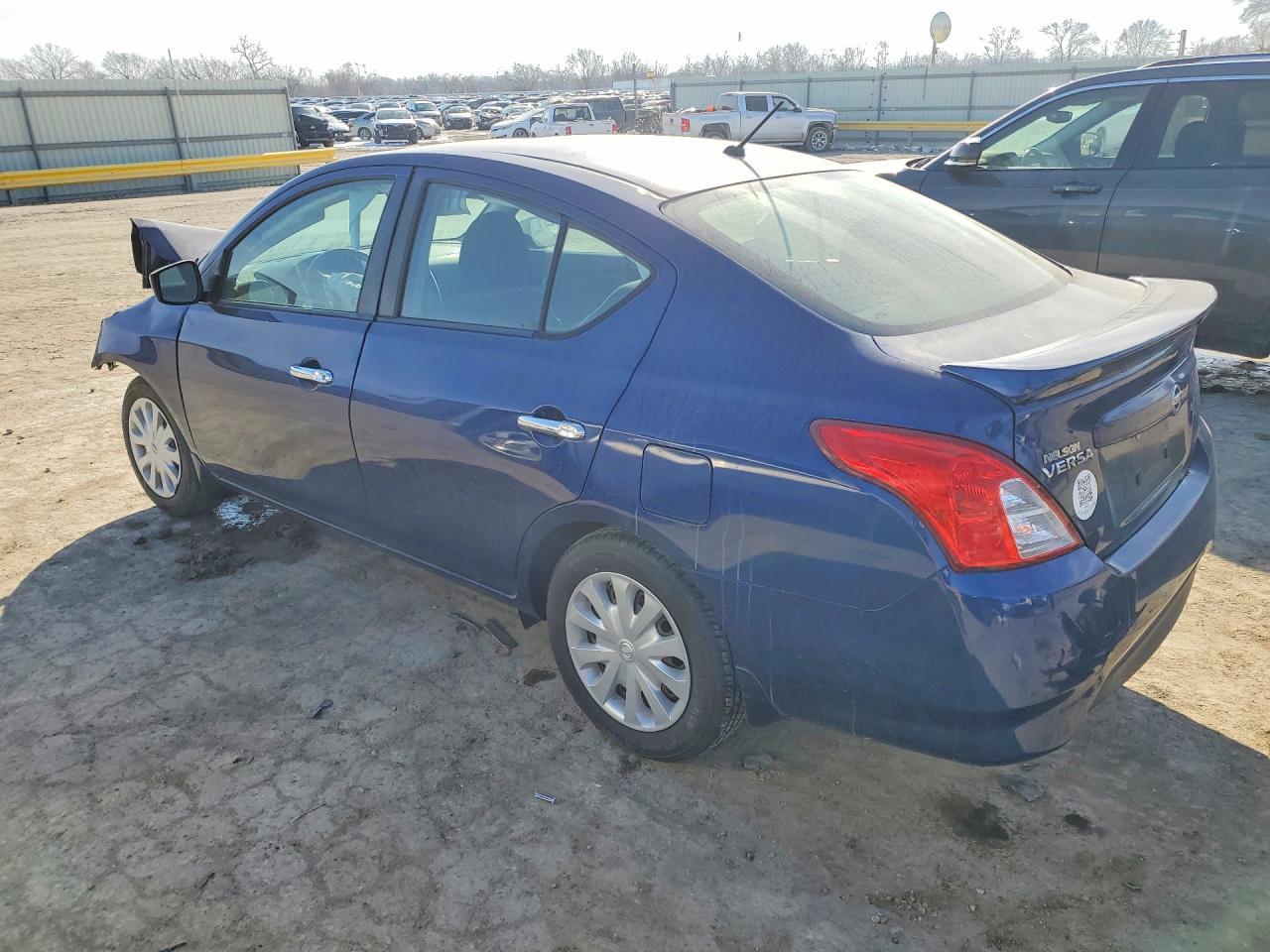 2019 NISSAN VERSA