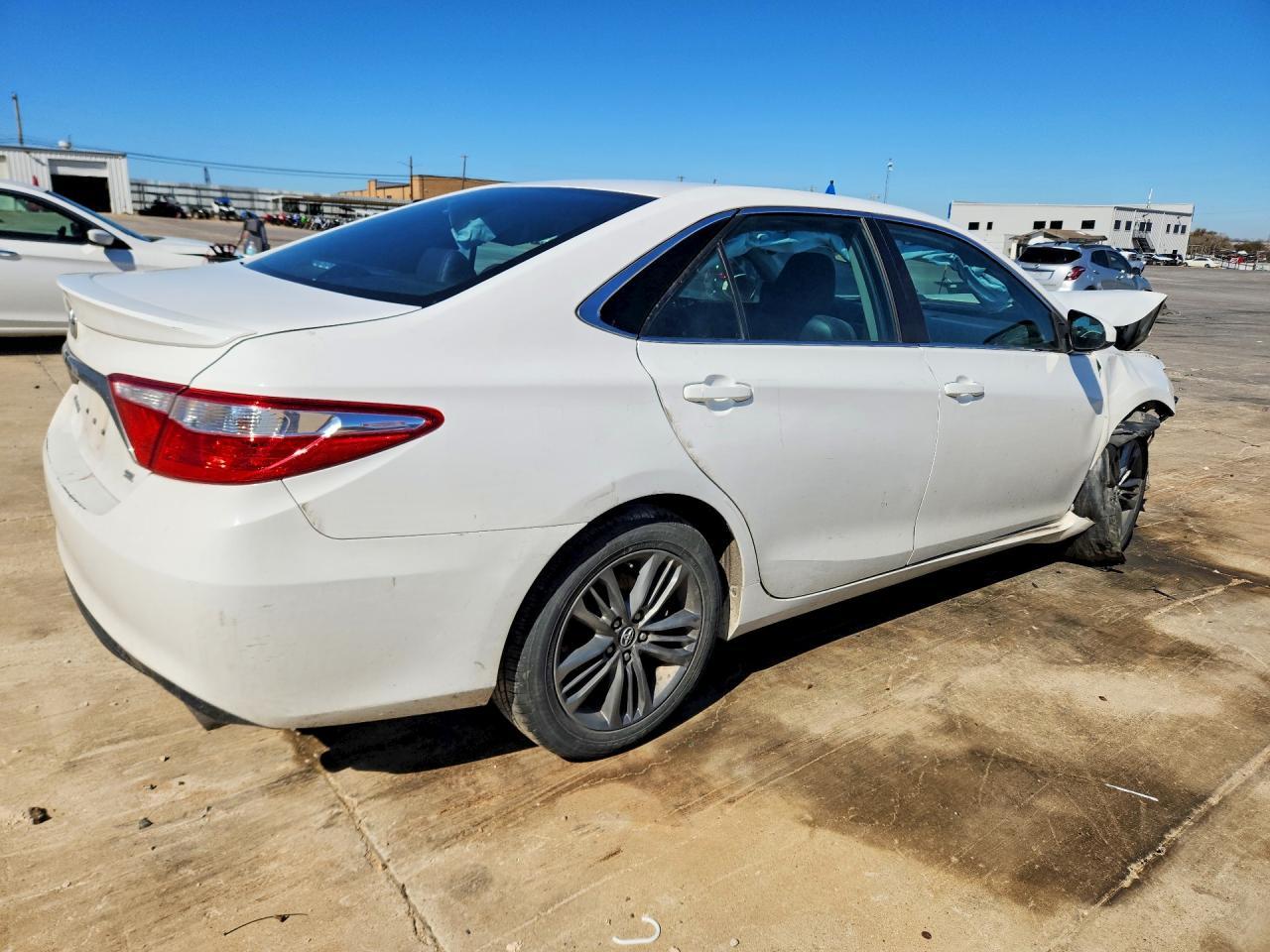 2017 TOYOTA CAMRY
