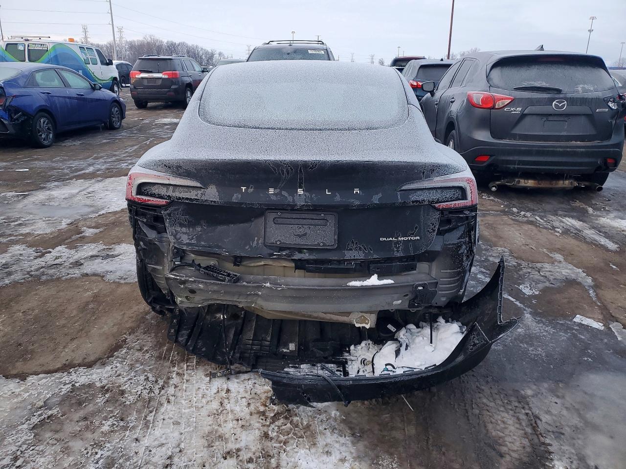 2024 TESLA MODEL 3