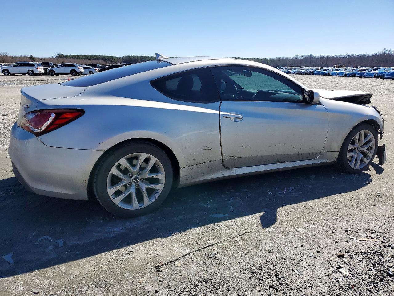 2013 HYUNDAI GENESIS