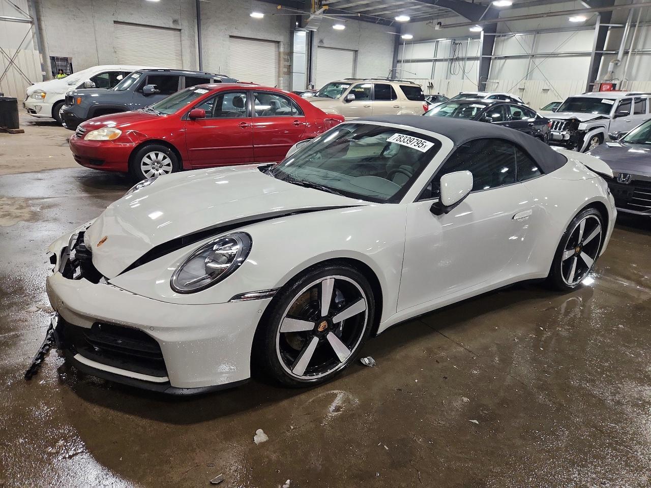 2025 PORSCHE 911
