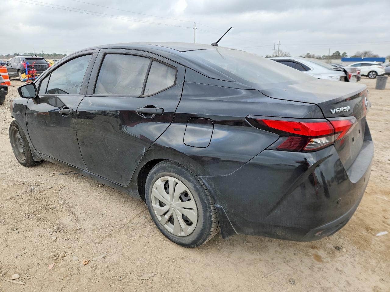 2021 NISSAN VERSA