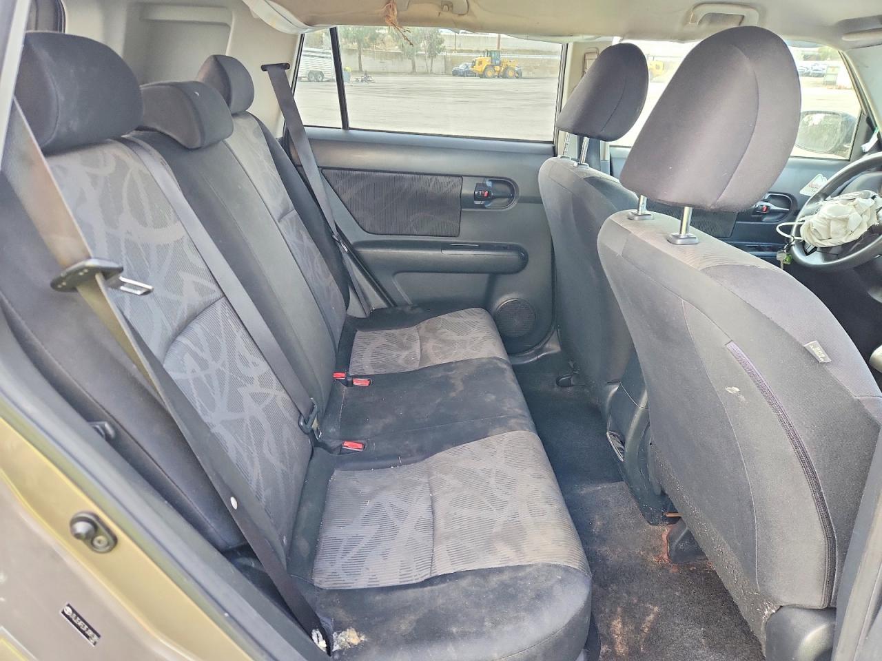 2015 TOYOTA SCION