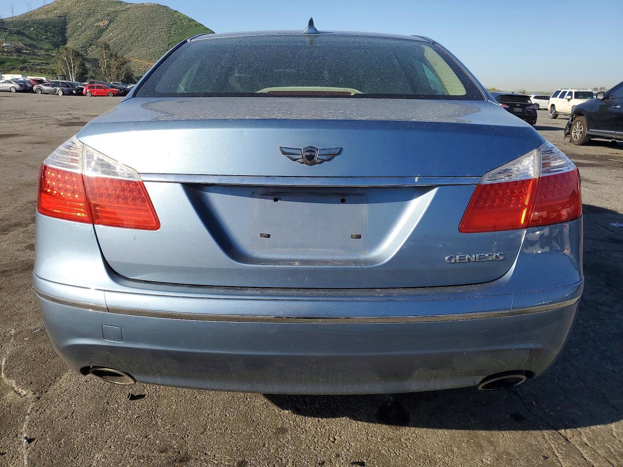 2009 HYUNDAI GENESIS