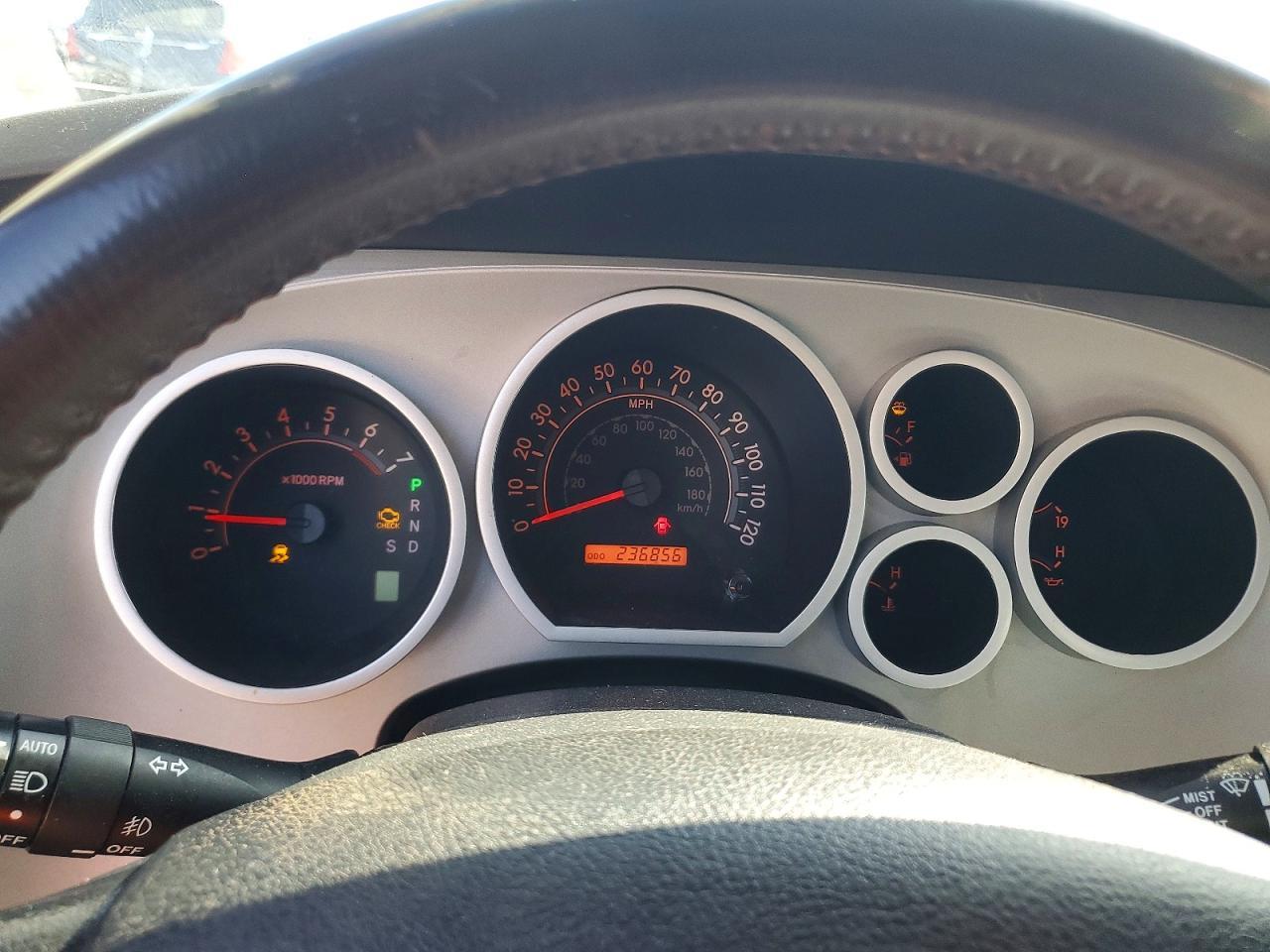 2008 TOYOTA Sequoia