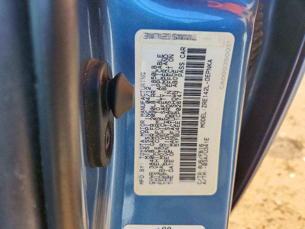 2012 TOYOTA COROLLA
