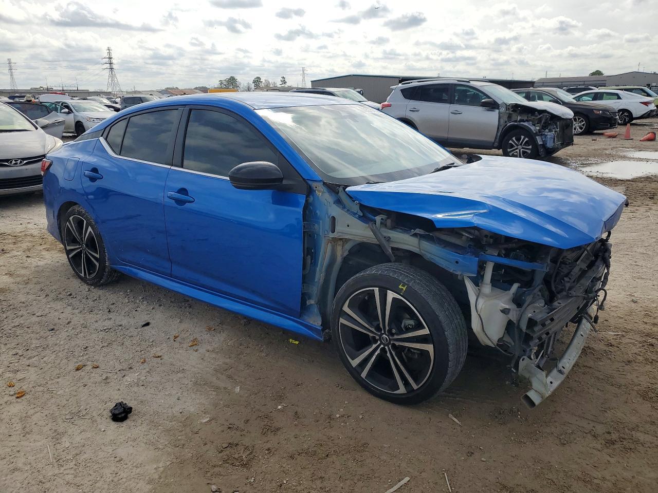 2022 NISSAN SENTRA