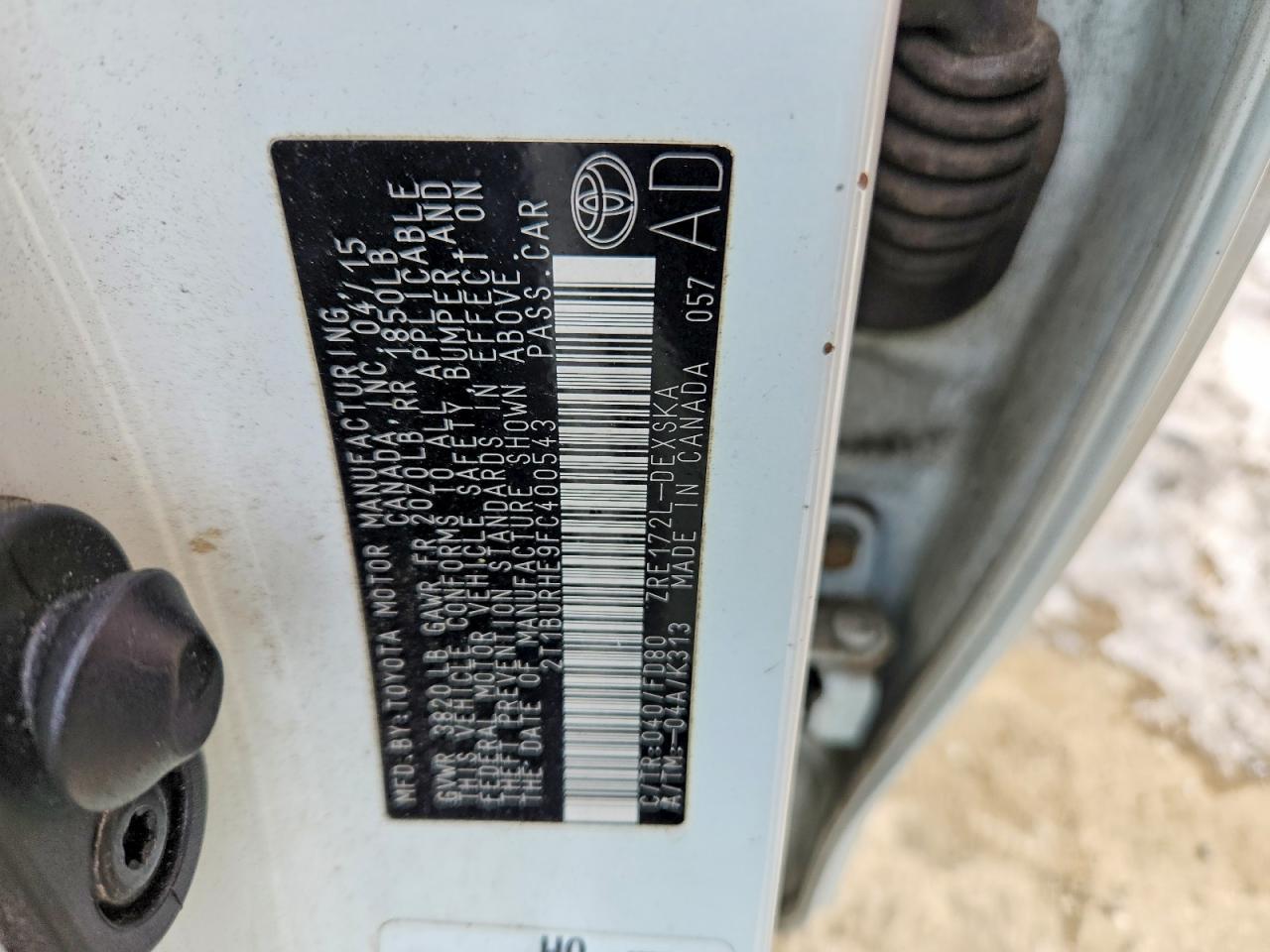 2015 TOYOTA COROLLA