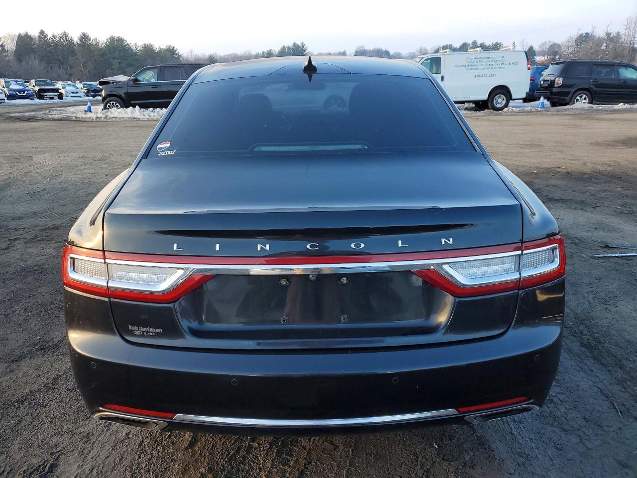 2018 LINCOLN Continental