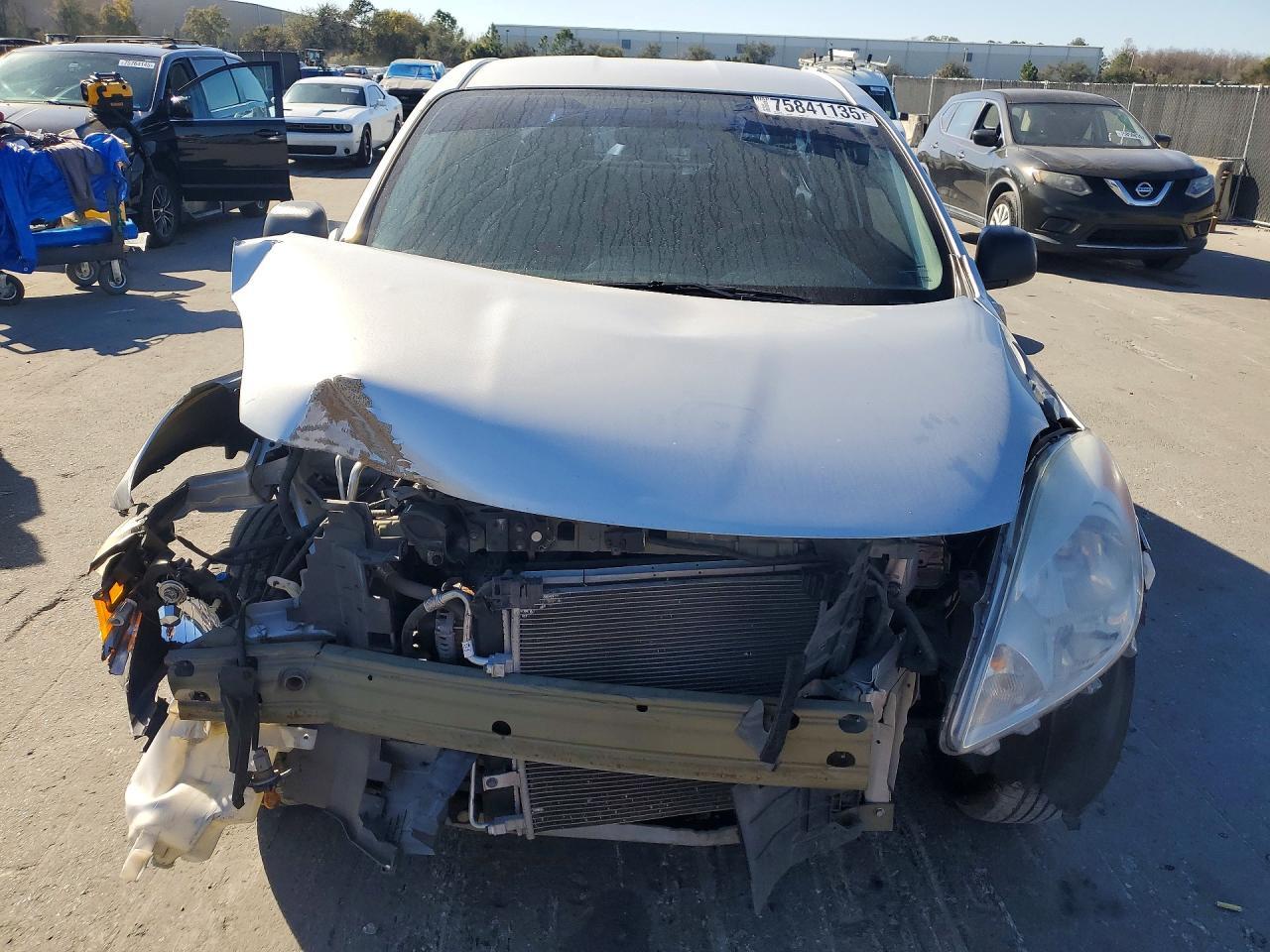 2012 NISSAN VERSA