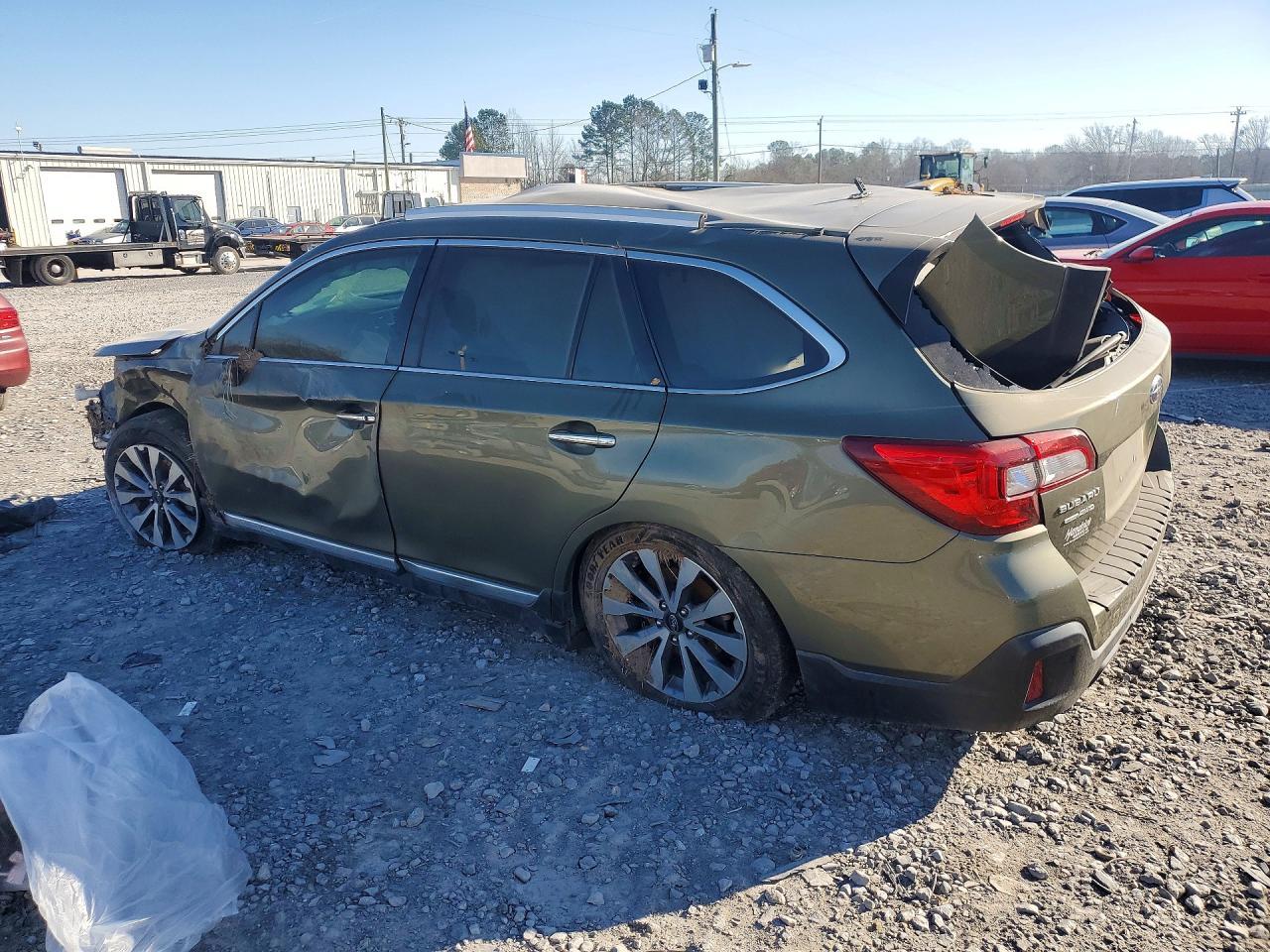 2019 SUBARU Outback