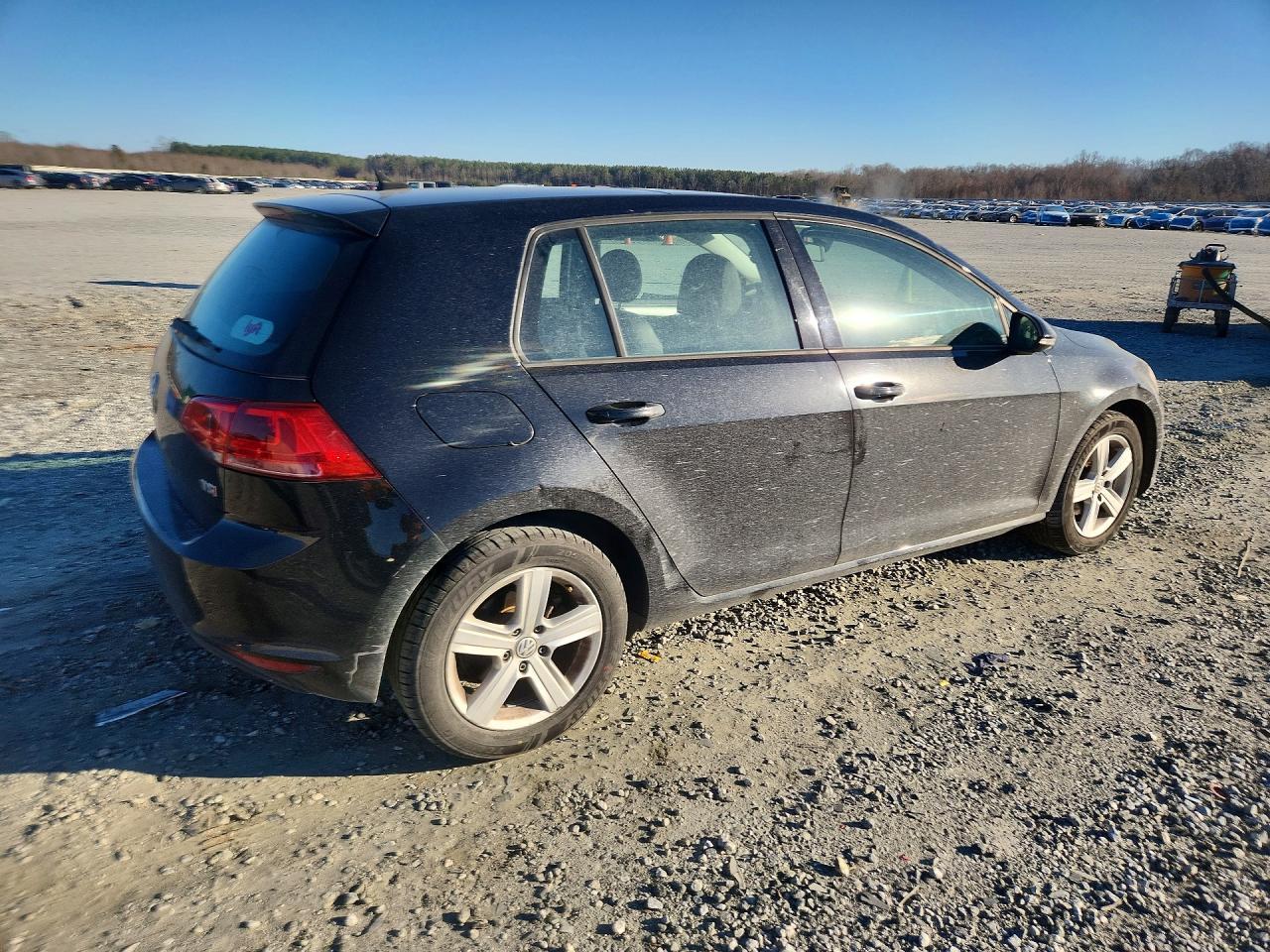 2017 VOLKSWAGEN GOLF