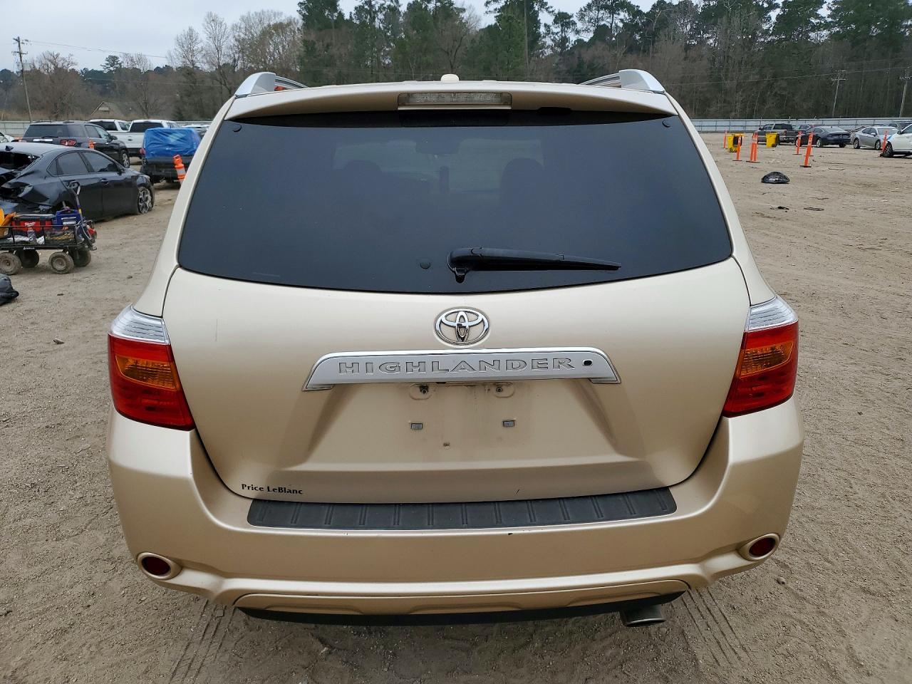 2010 TOYOTA HIGHLANDER