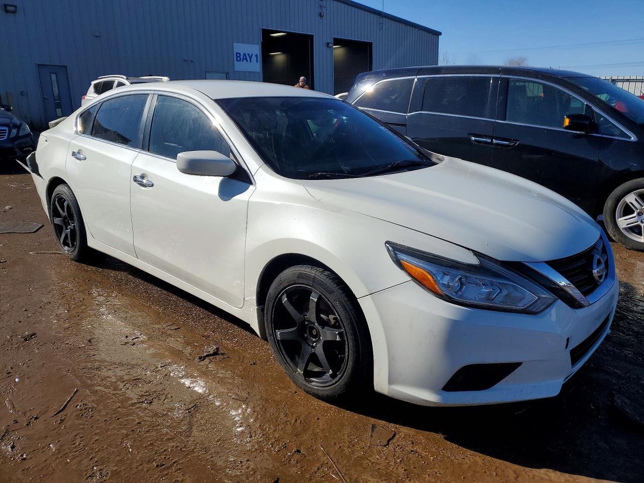 2017 NISSAN ALTIMA