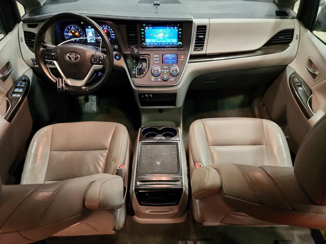 2015 TOYOTA SIENNA