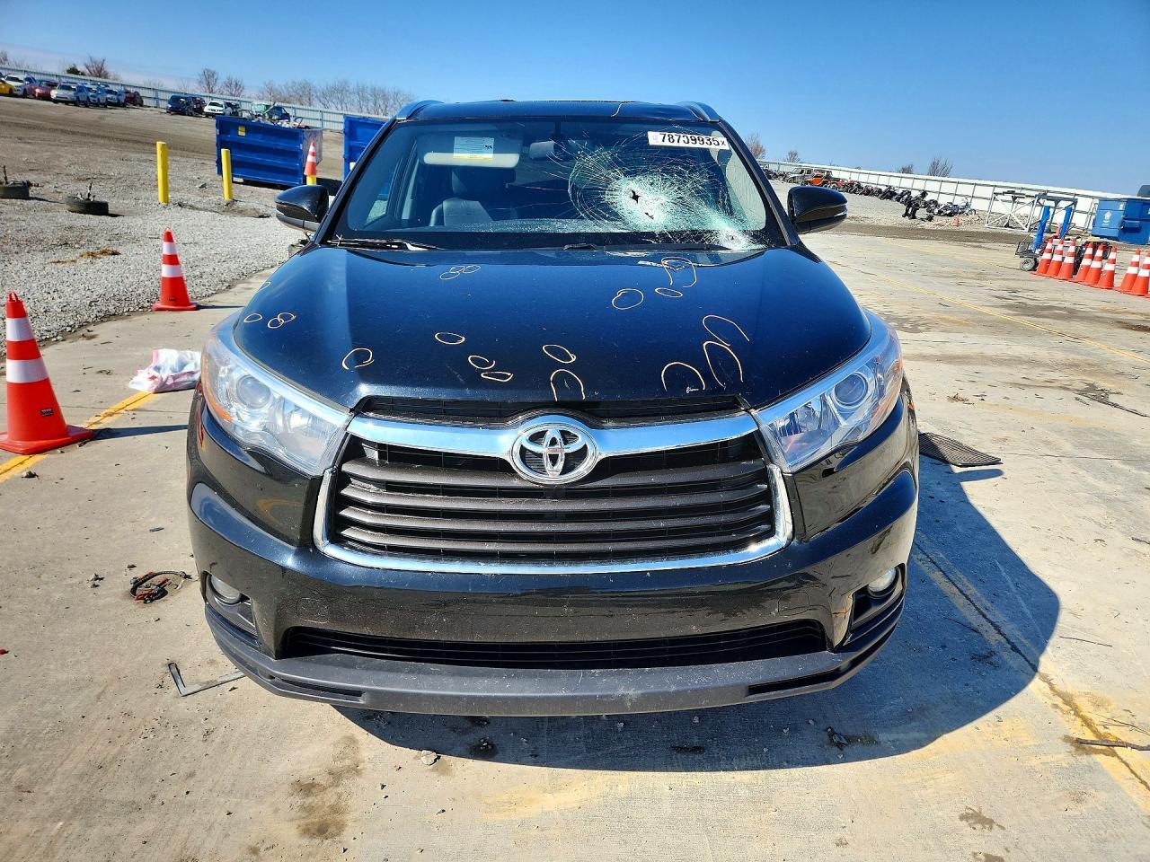 2016 TOYOTA HIGHLANDER