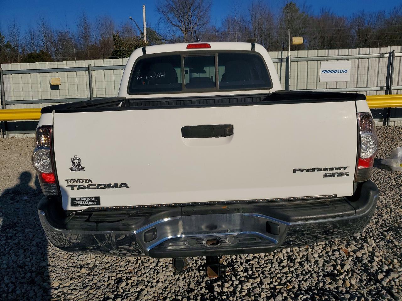 2015 TOYOTA TACOMA
