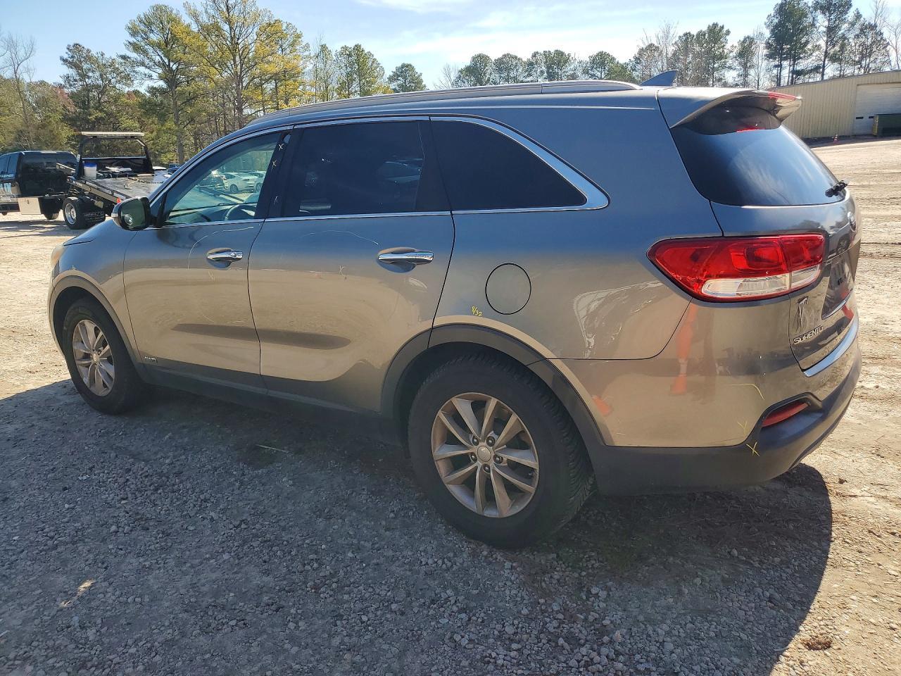 2016 KIA SORENTO