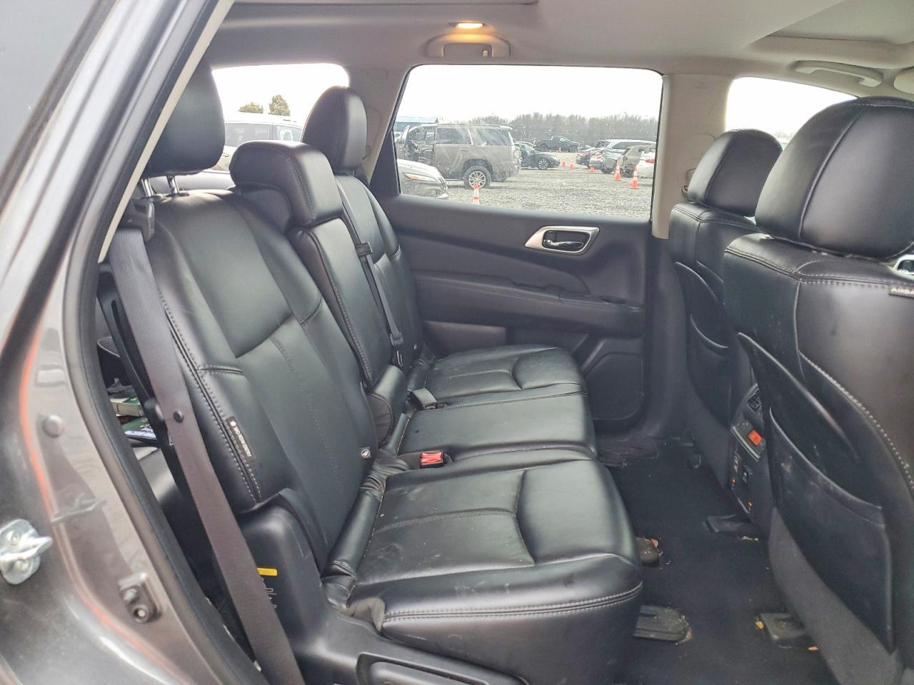 2018 NISSAN PATHFINDER