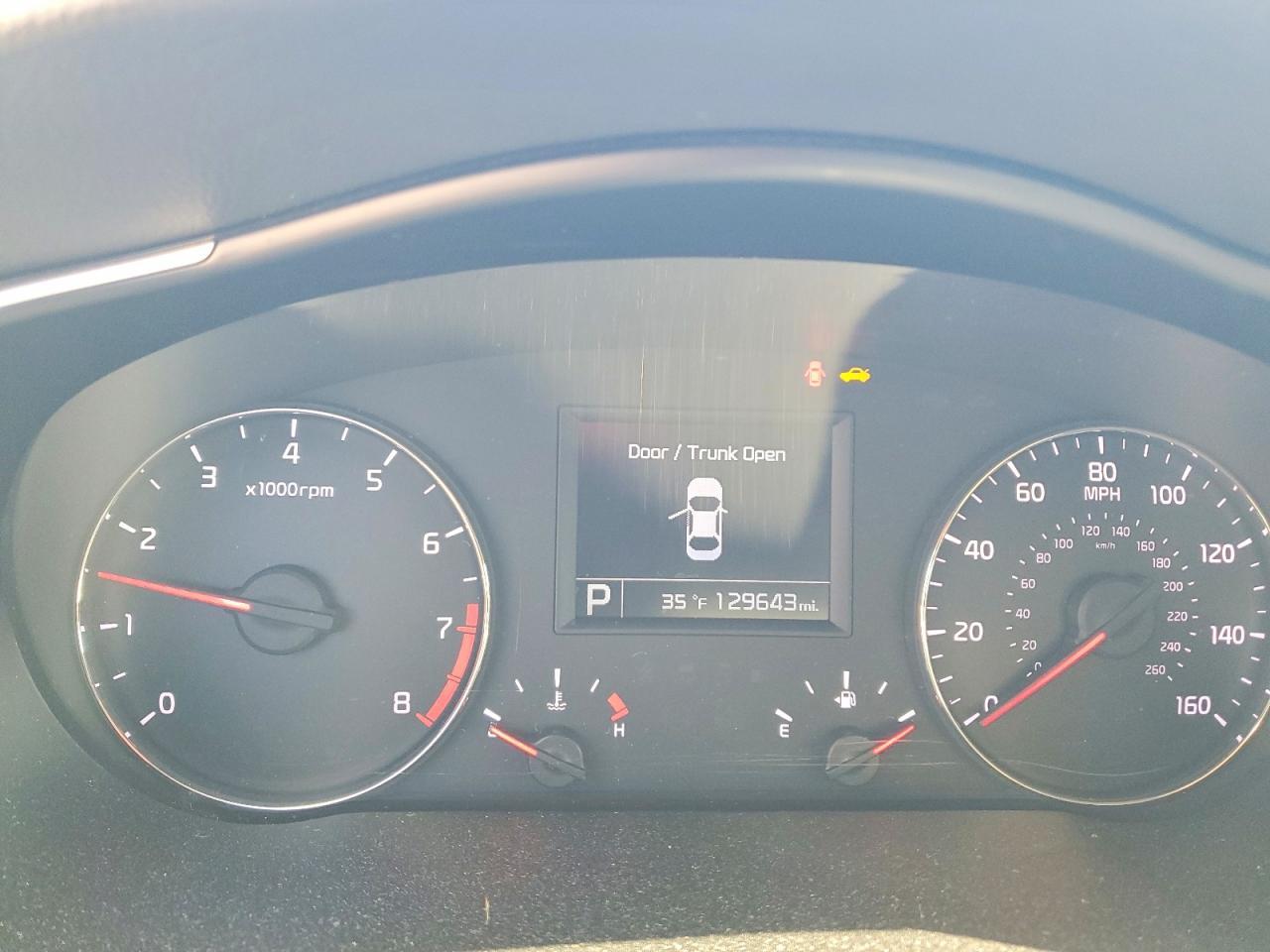2016 KIA Cadenza