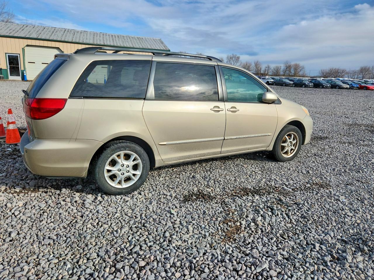 2005 TOYOTA SIENNA