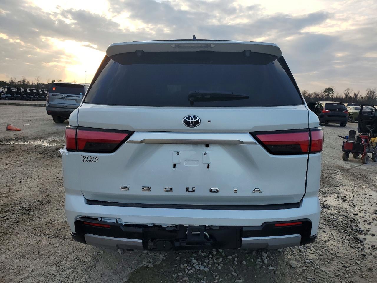 2024 TOYOTA Sequoia