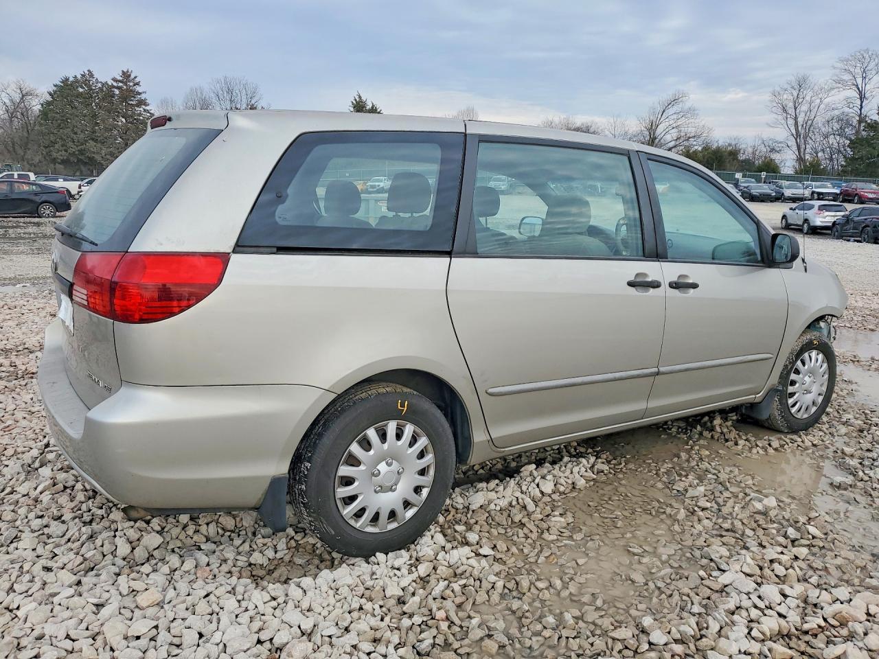 2005 TOYOTA SIENNA