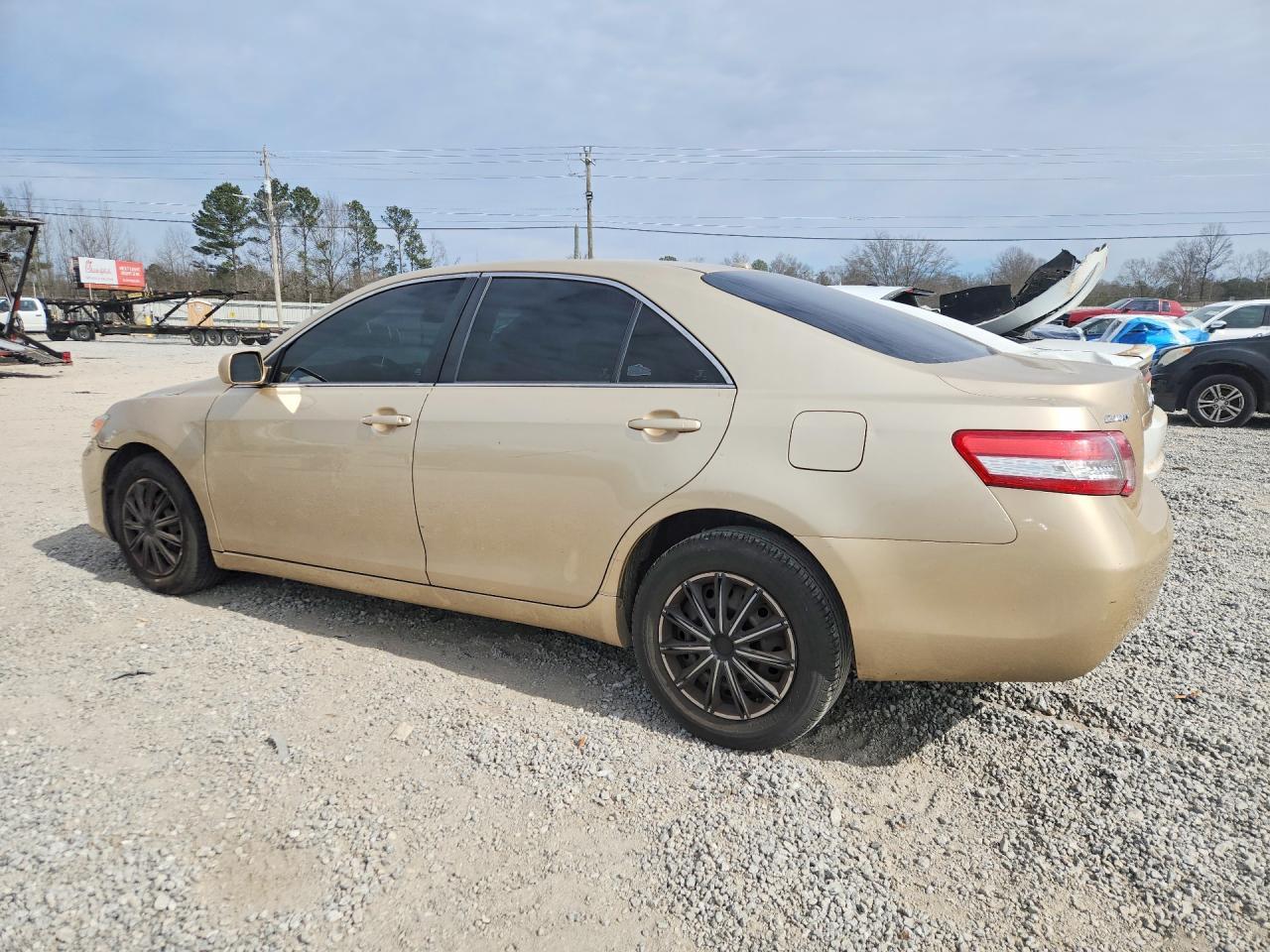 2010 TOYOTA CAMRY