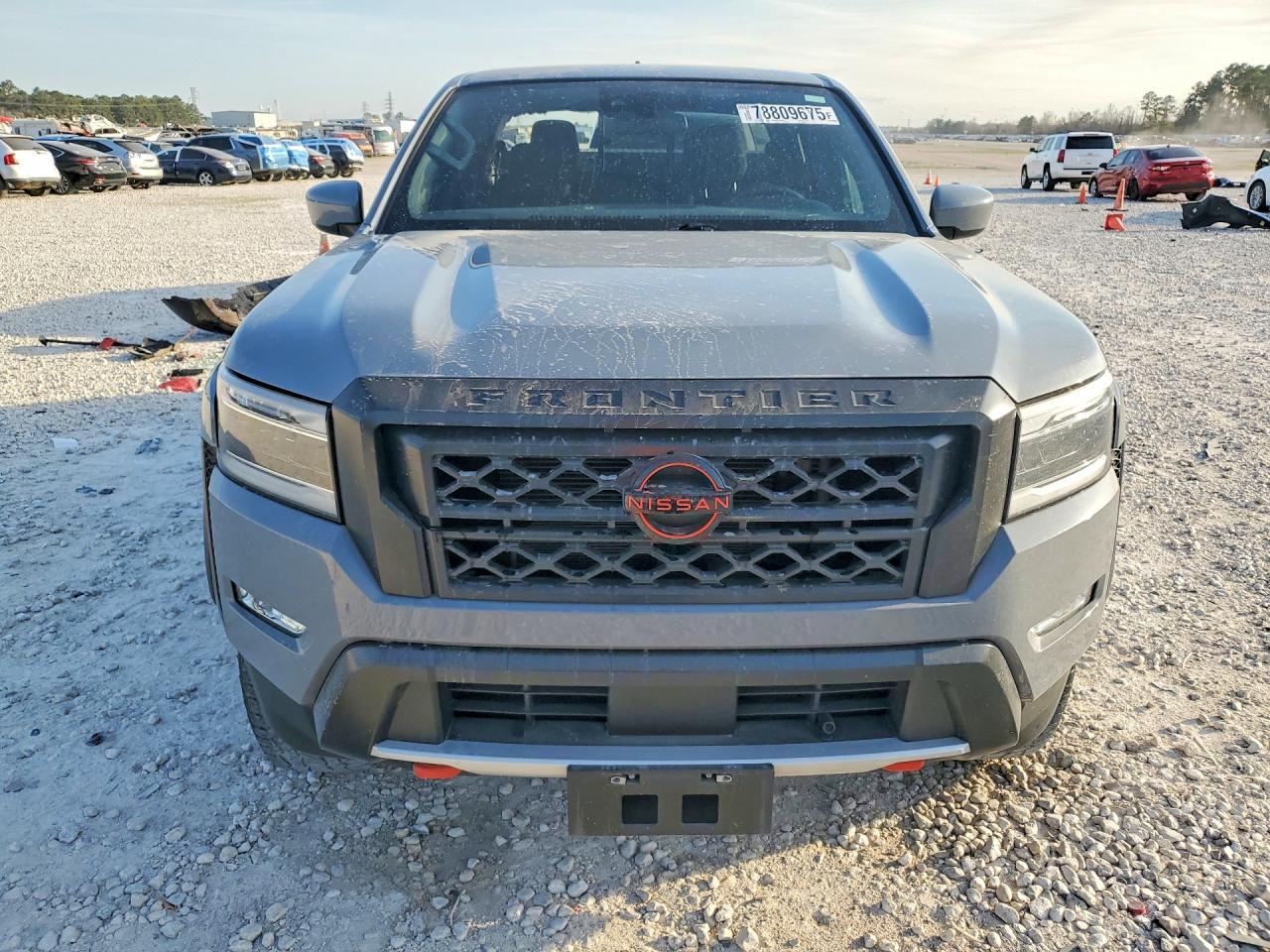 2022 NISSAN Frontier