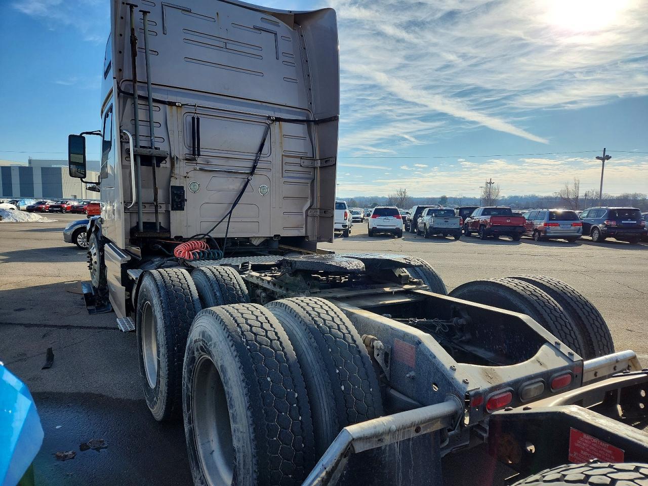 2015 VOLVO Vn