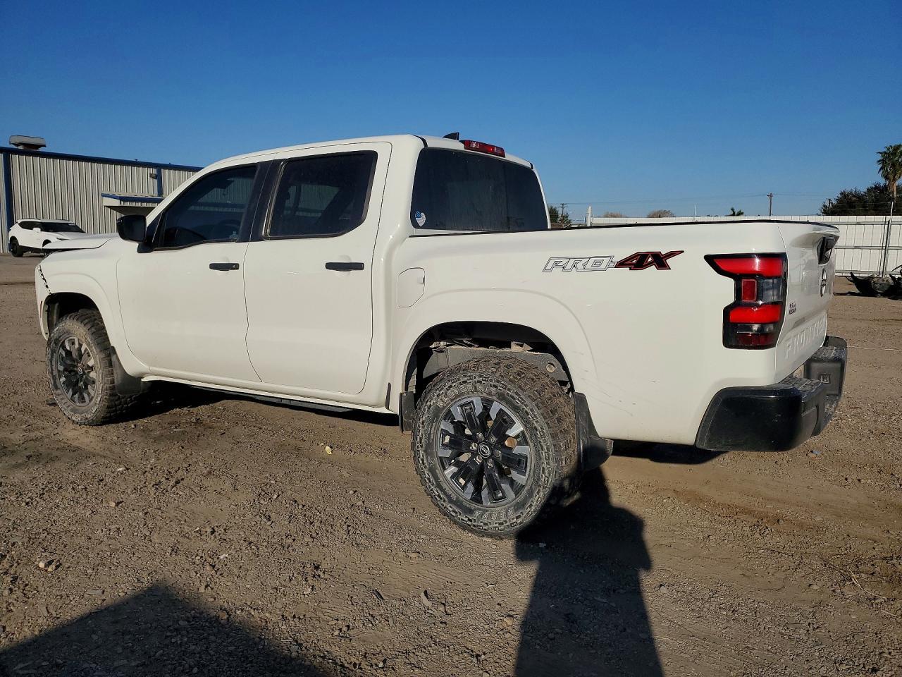 2024 NISSAN Frontier