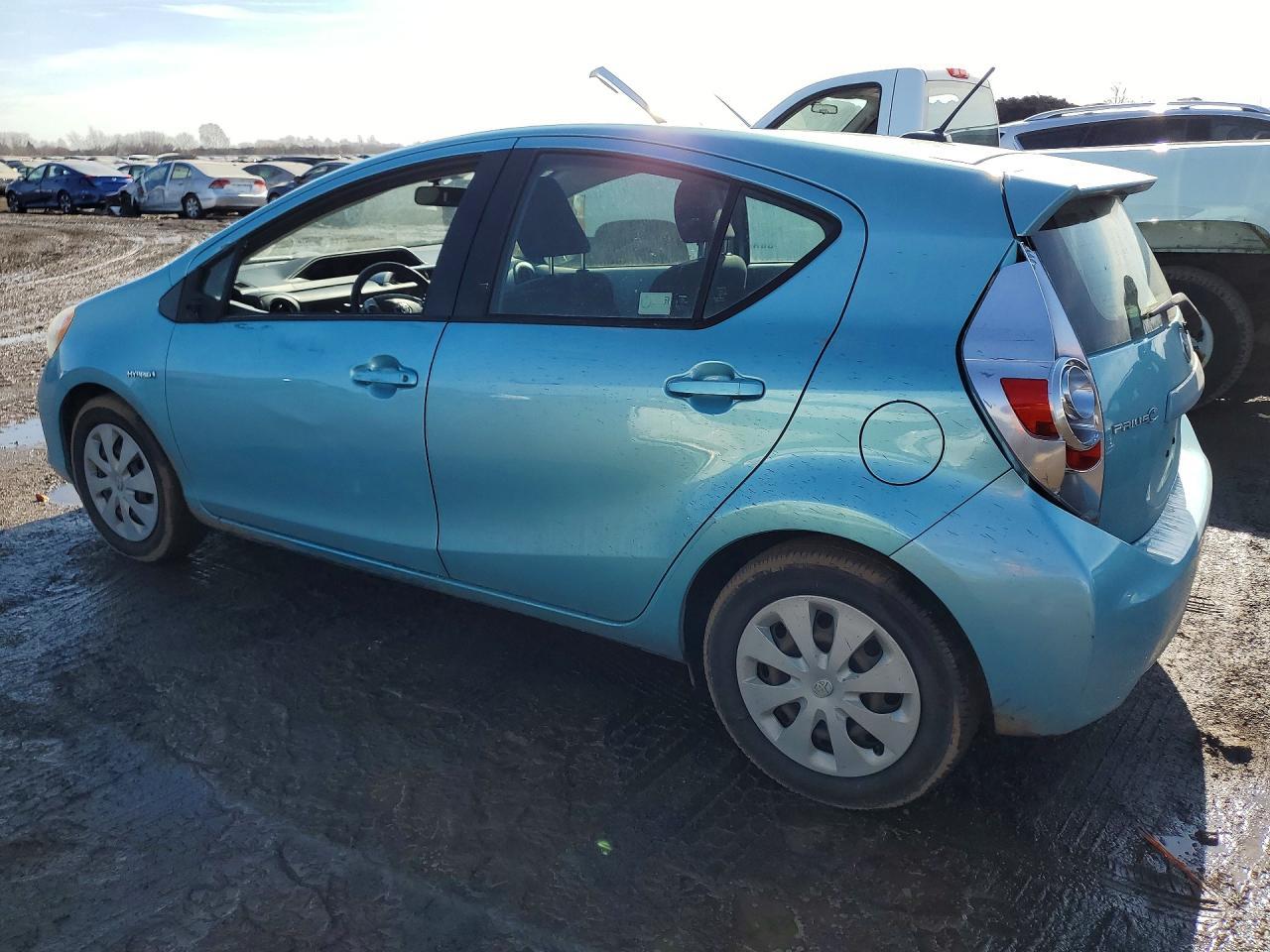 2012 TOYOTA Prius c