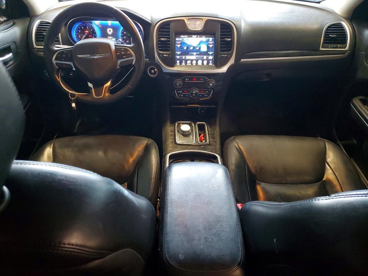 2016 CHRYSLER 300