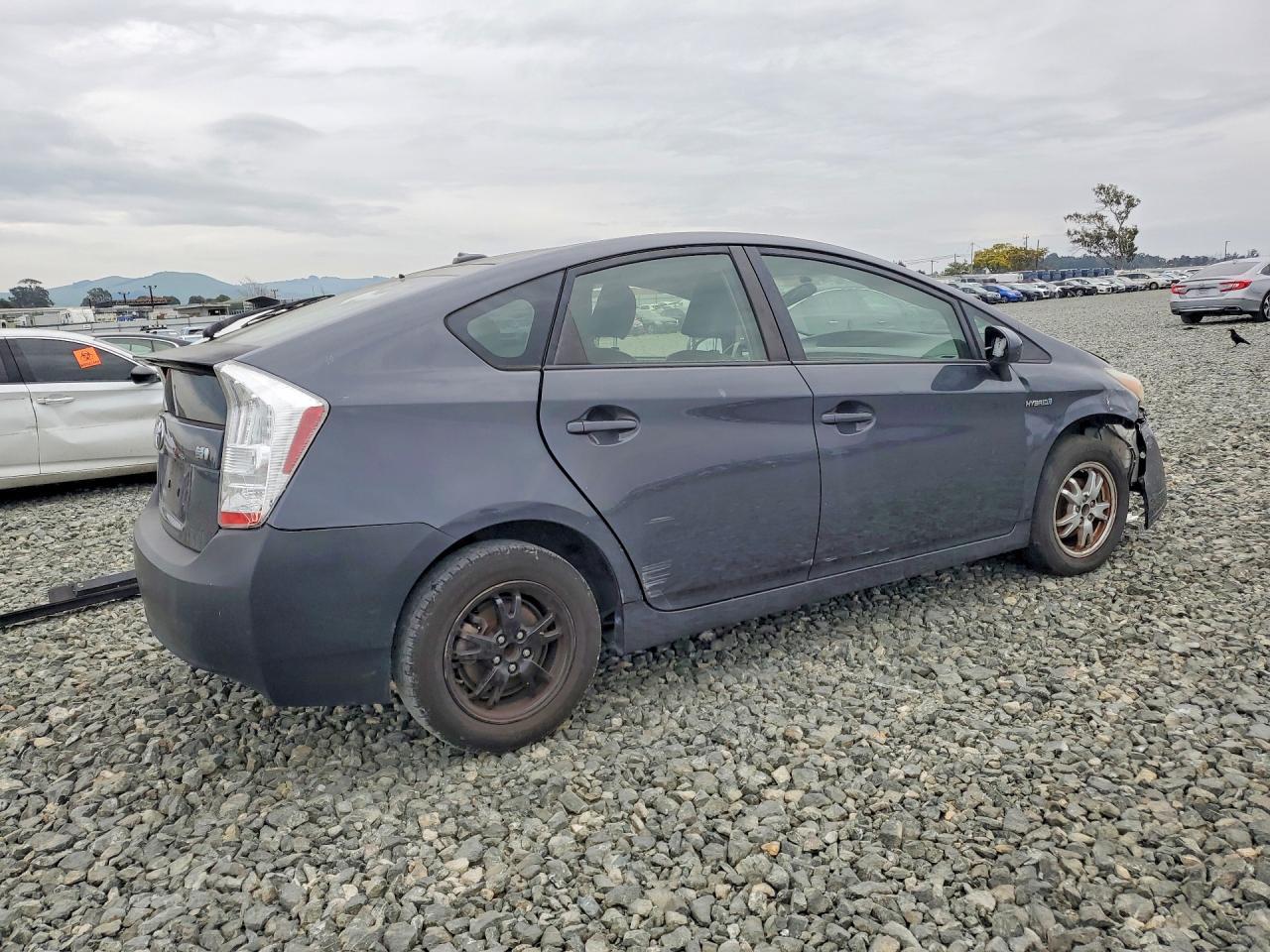 2011 TOYOTA PRIUS