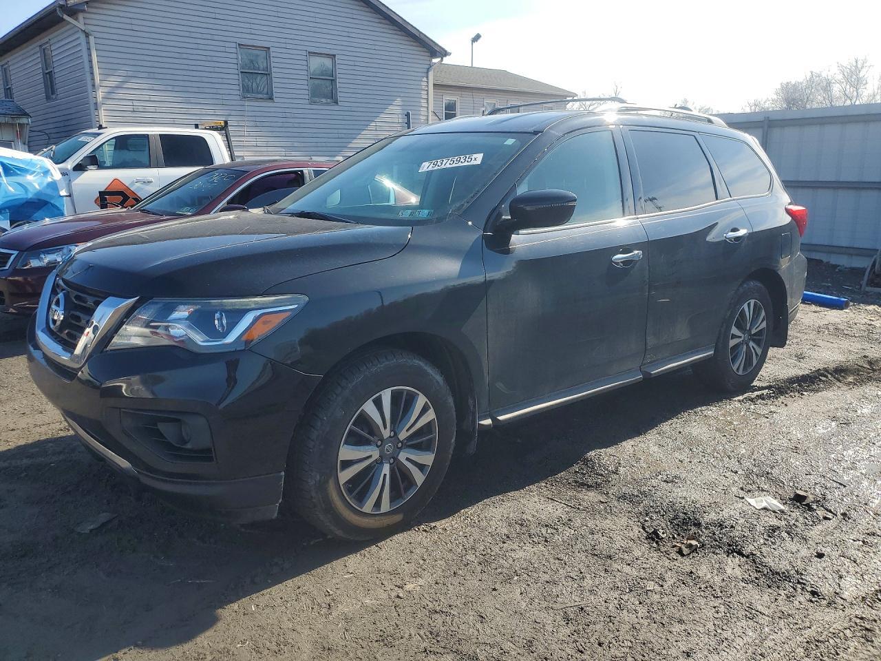 2017 NISSAN PATHFINDER