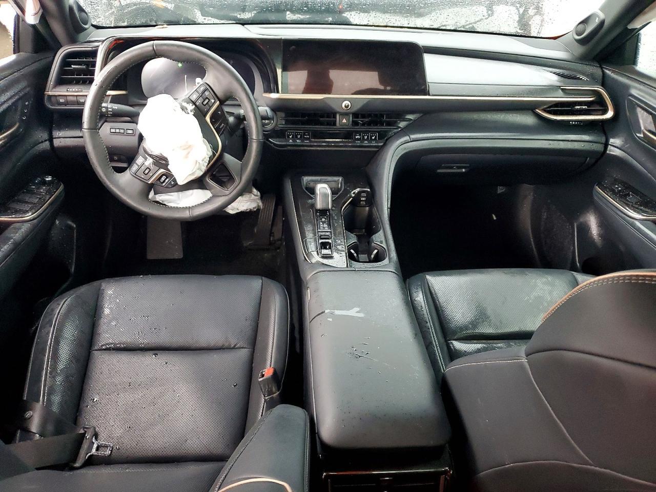 2025 TOYOTA Crown