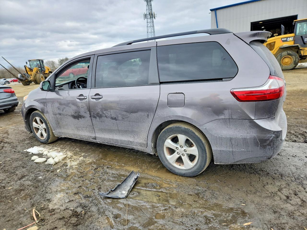 2015 TOYOTA SIENNA