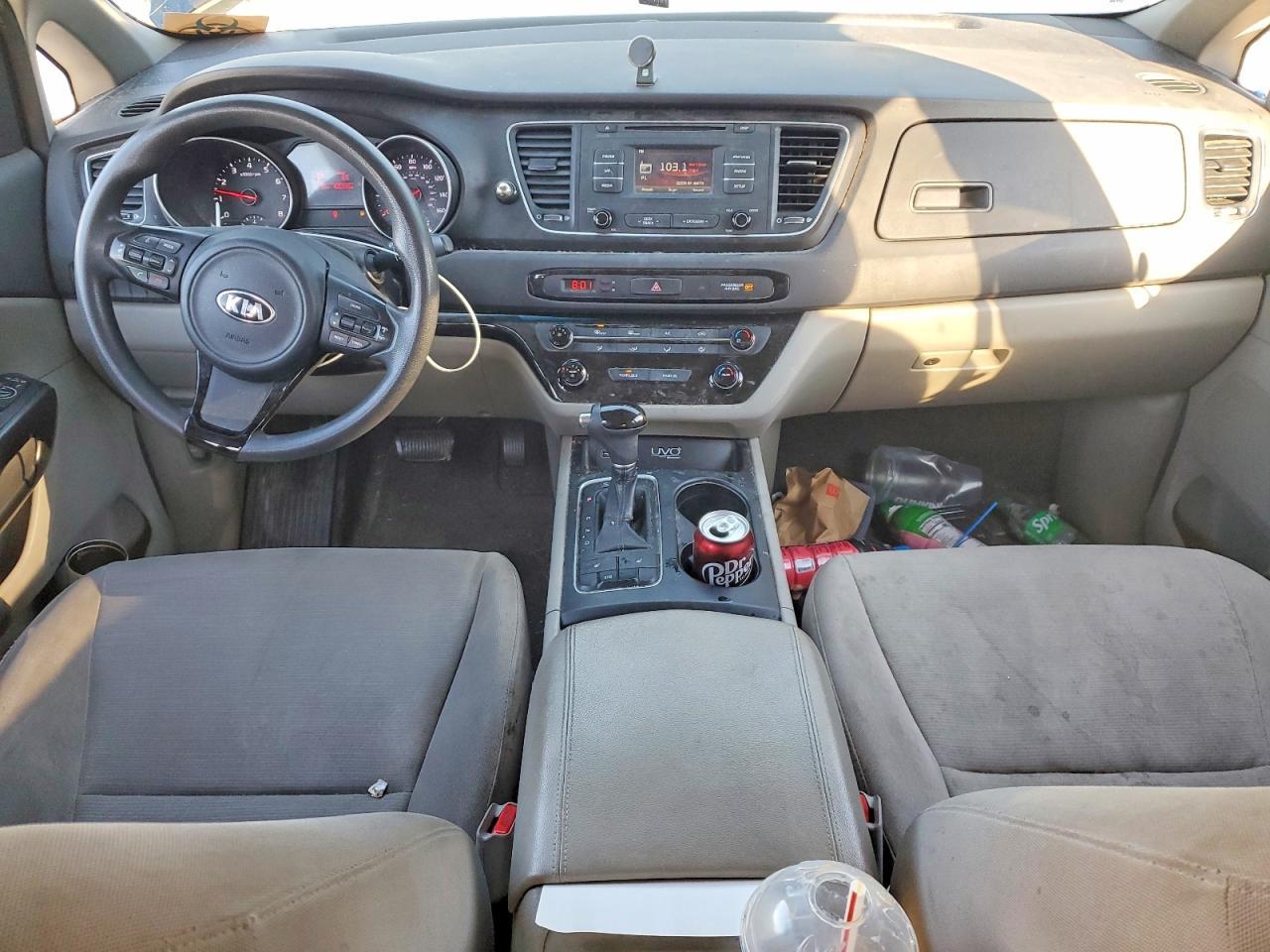 2015 KIA SEDONA