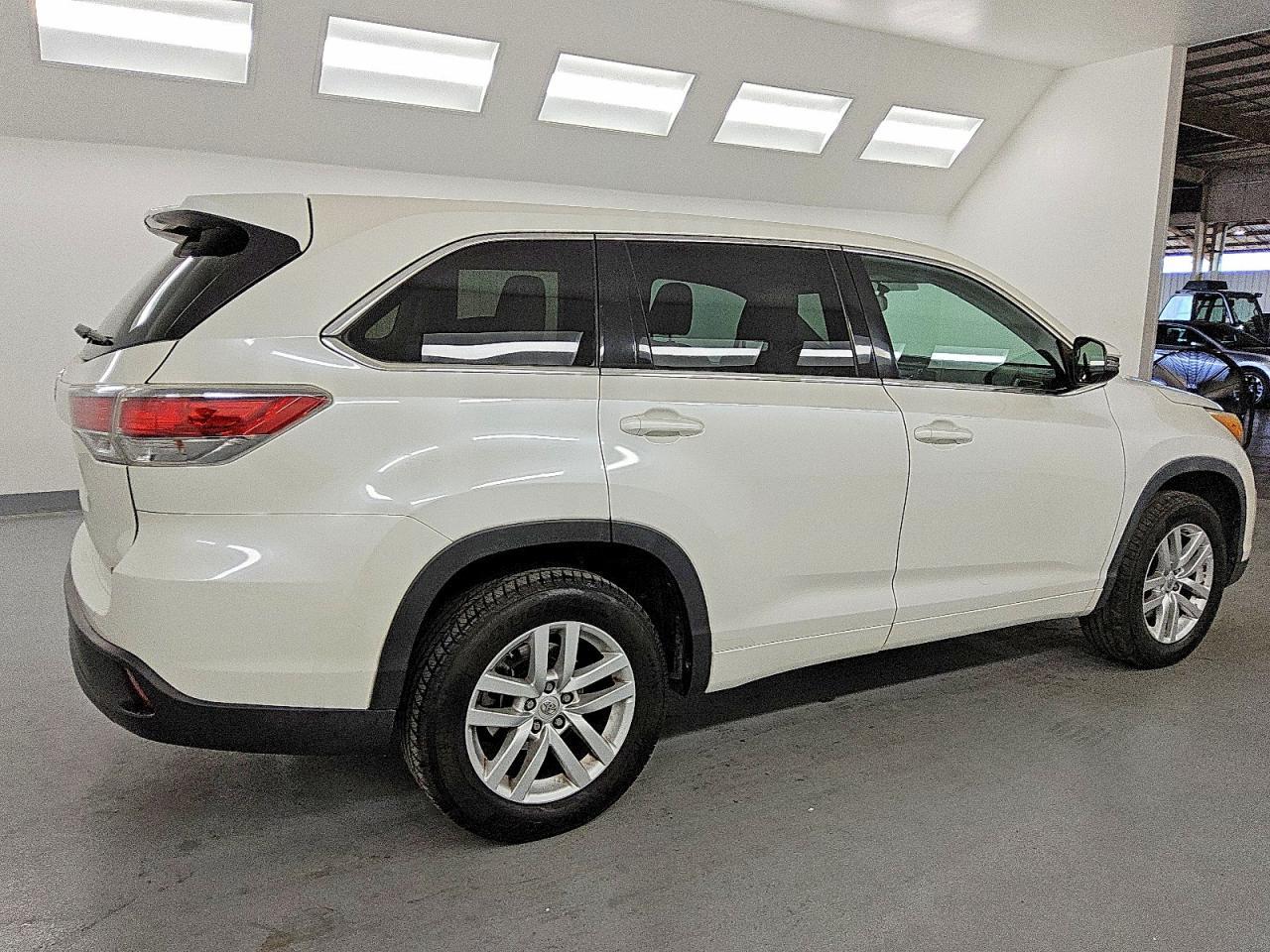 2015 TOYOTA HIGHLANDER