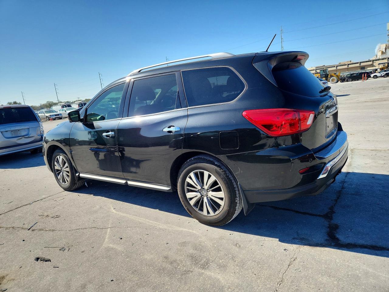 2017 NISSAN PATHFINDER