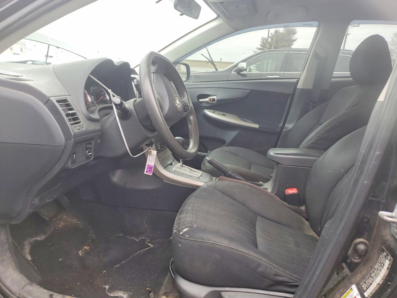 2013 TOYOTA COROLLA