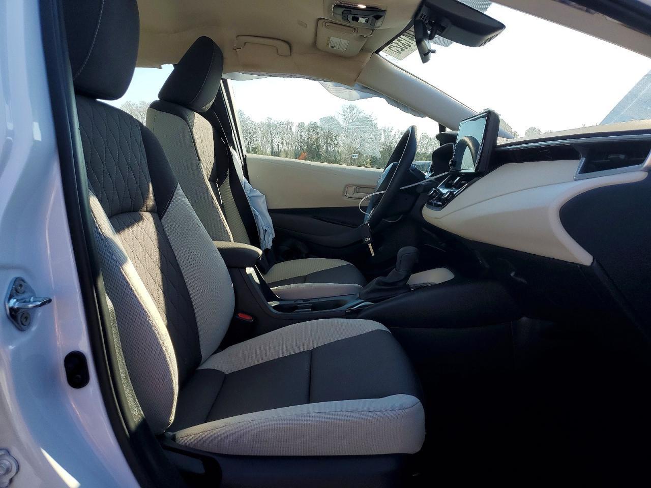 2025 TOYOTA COROLLA