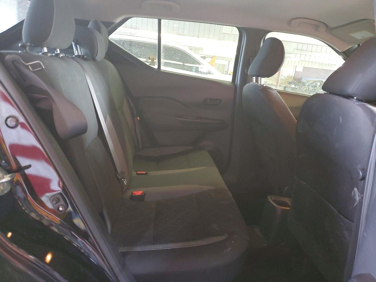 2019 NISSAN KICKS
