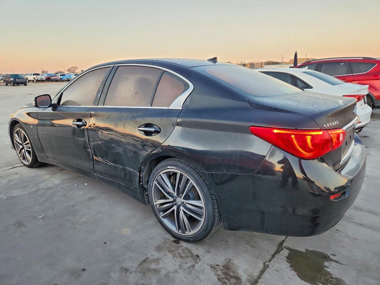 2014 INFINITI Q50