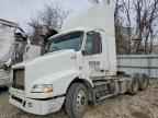 2011 VOLVO VNM