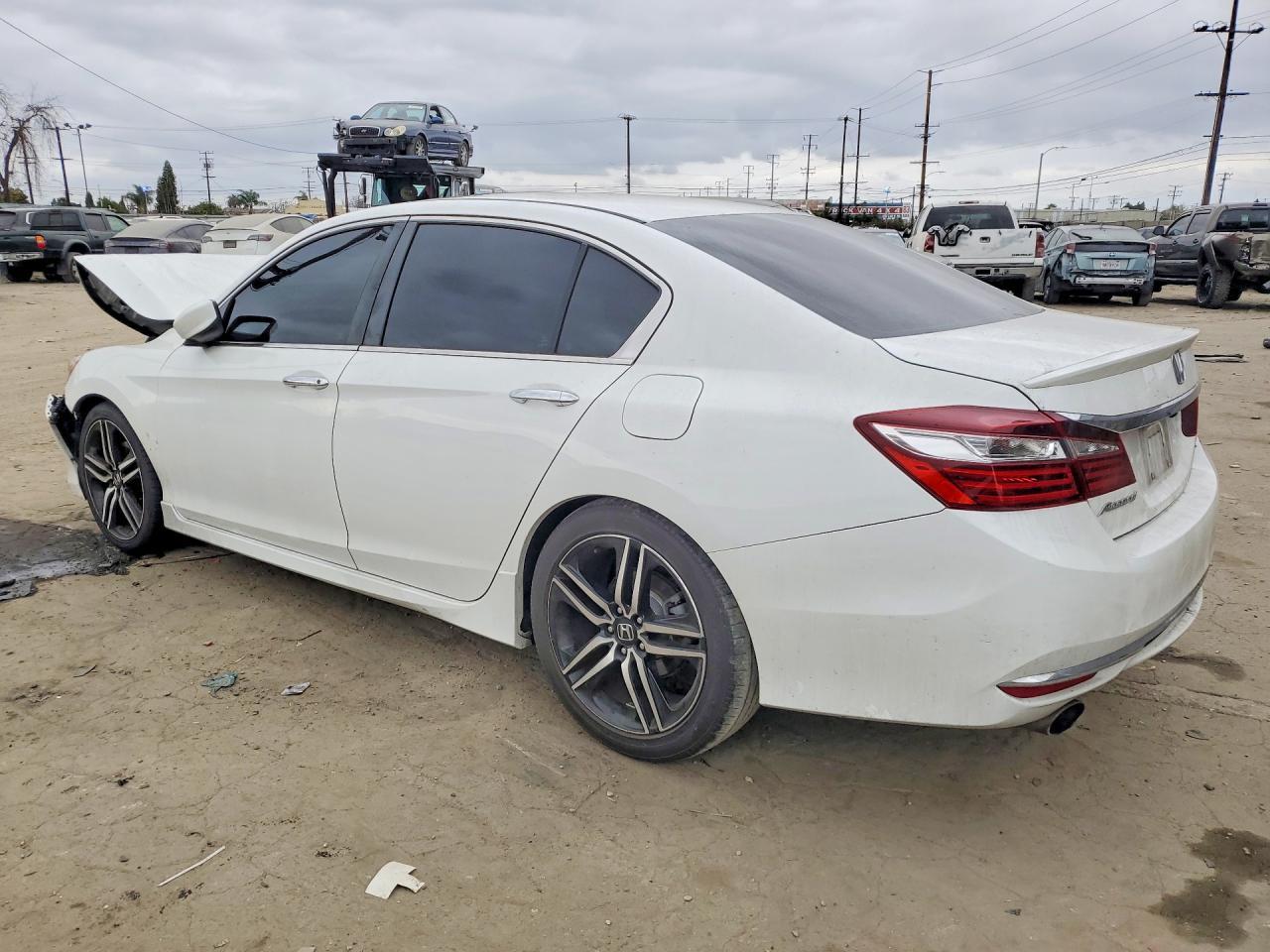 2017 HONDA ACCORD