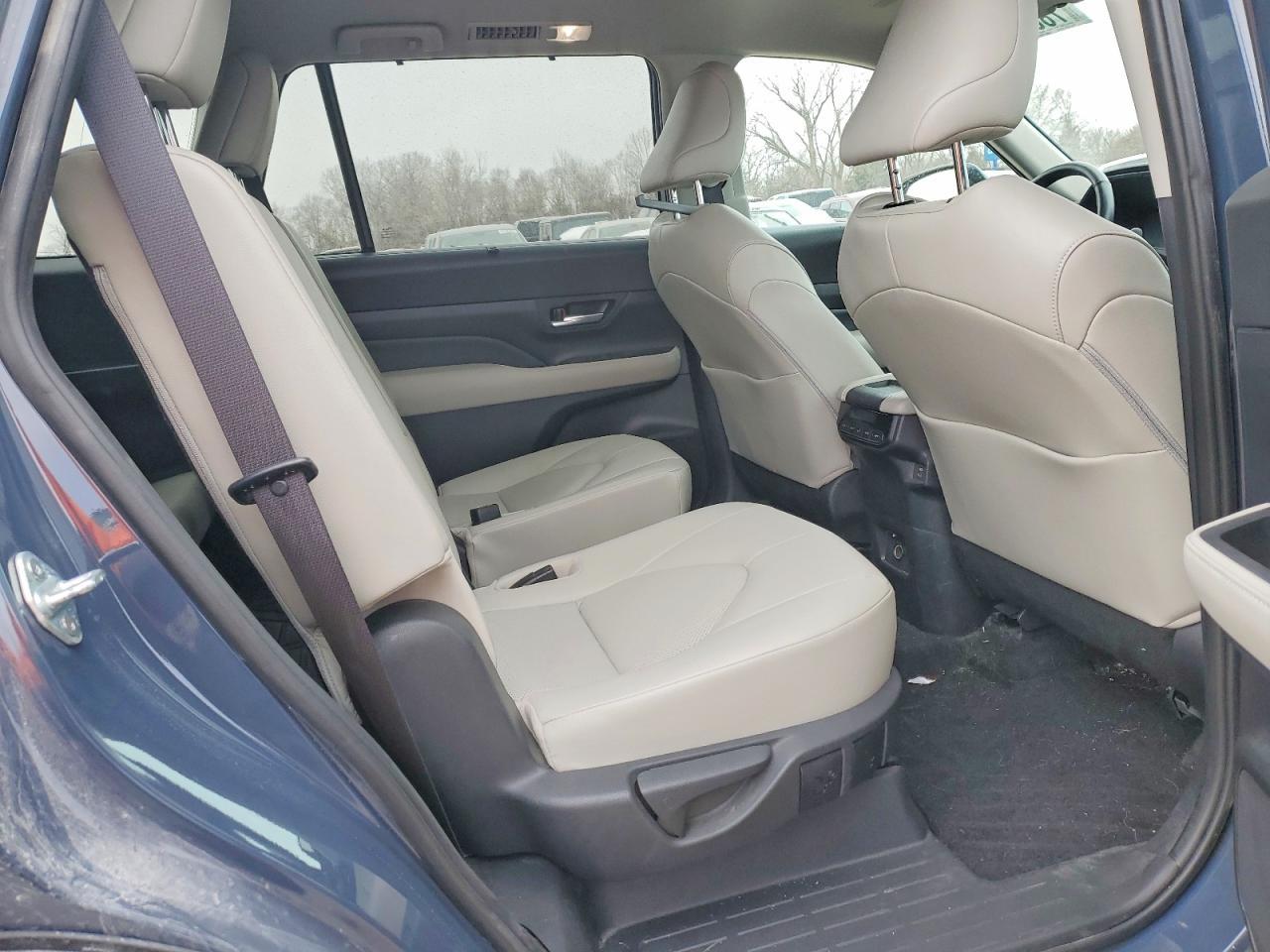 2024 TOYOTA HIGHLANDER