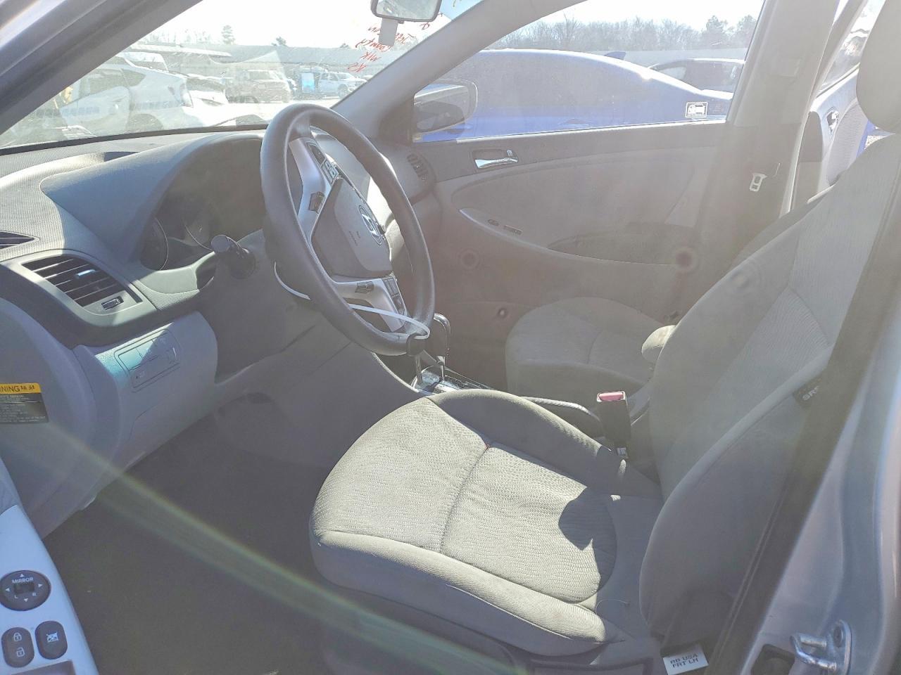 2013 HYUNDAI ACCENT