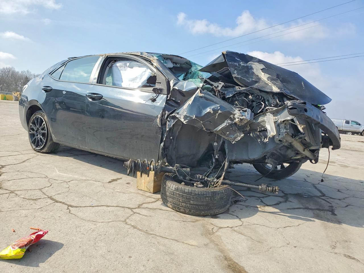 2016 TOYOTA COROLLA